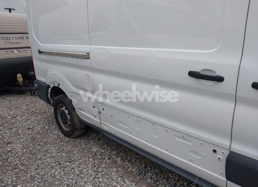 Photo 6 of 2018 Ford Transit-350 (VIN 1FTBW2CM6JKA87247)