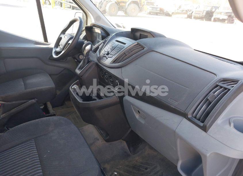 Photo 5 of 2019 Ford Transit-350 (VIN 1FTBW2XGXKKB14763)