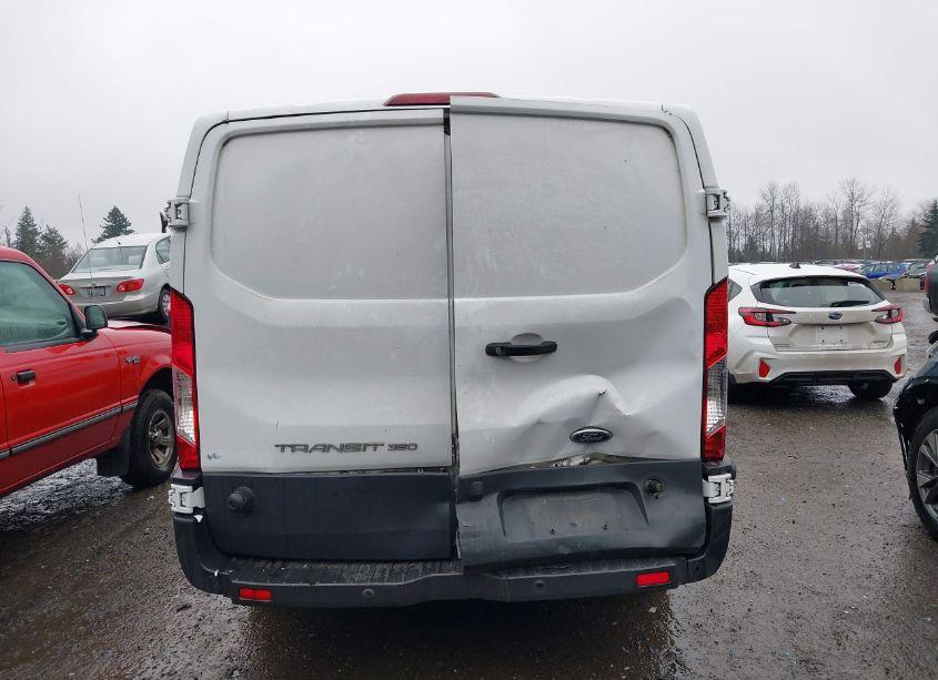 Photo 16 of 2018 Ford Transit-350 (VIN 1FTBW2YM2JKB09852)