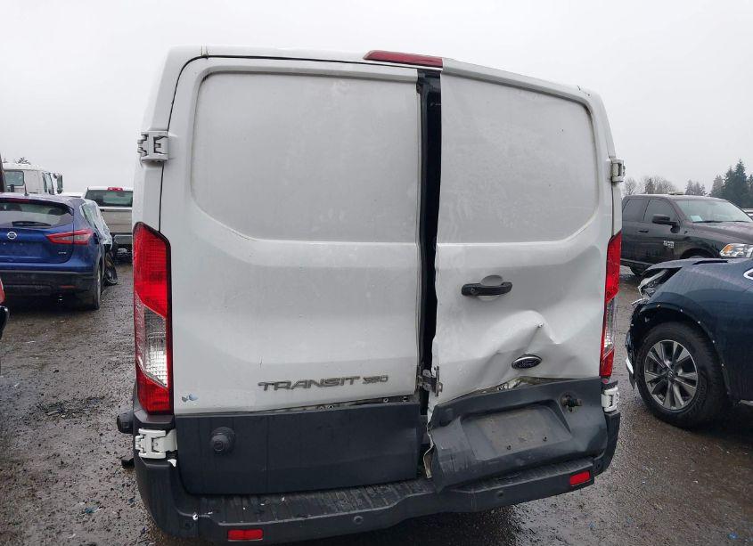 Photo 6 of 2018 Ford Transit-350 (VIN 1FTBW2YM2JKB09852)