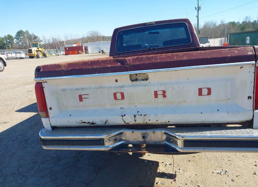 Photo 15 of 1983 Ford F100 (VIN 1FTCF10F6DNA09204)