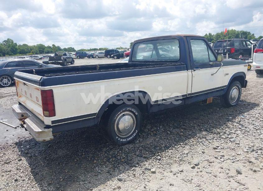 Photo 4 of 1983 Ford F100 (VIN 1FTCF10F8DNA60834)