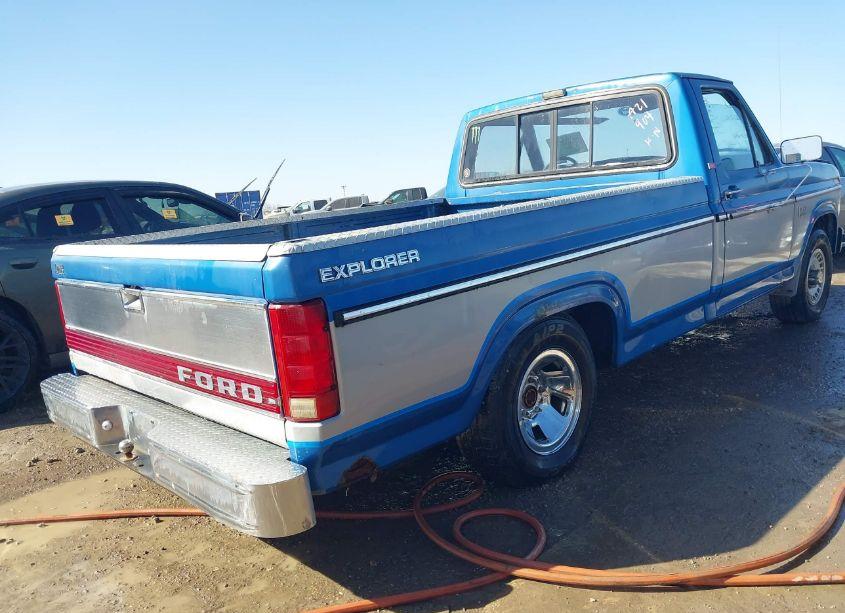 Photo 4 of 1985 Ford F150 (VIN 1FTCF15Y4FPA21904)