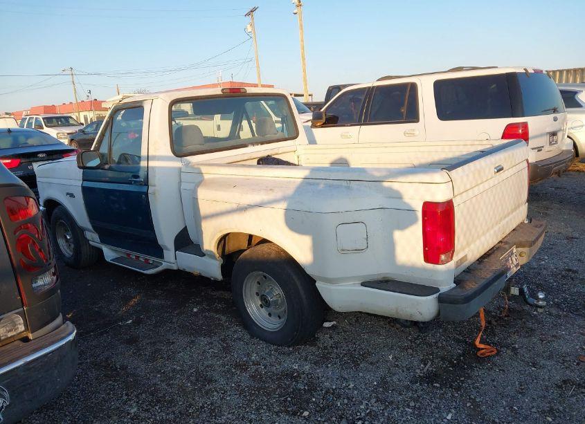 Photo 3 of 1994 Ford F150 (VIN 1FTCF15YXRNB06276)