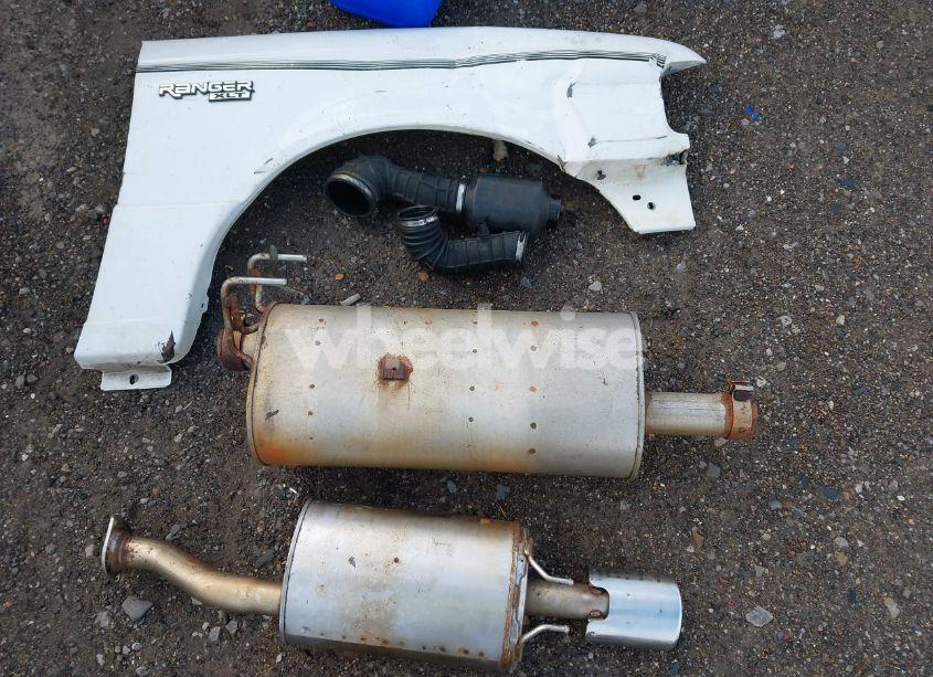 Photo 12 of 1997 Ford Ranger (VIN 1FTCR10A7VUA74548)