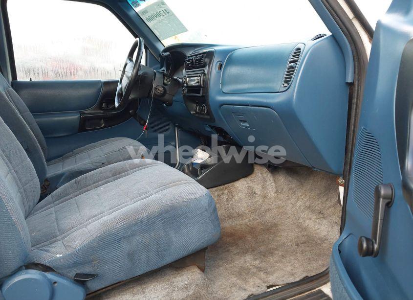 Photo 5 of 1997 Ford Ranger (VIN 1FTCR10A7VUA74548)