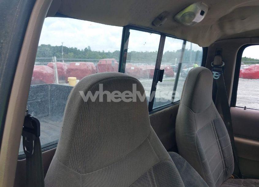 Photo 8 of 1997 Ford Ranger SPLASH/XL/XLT (VIN 1FTCR10X1VUB67702)