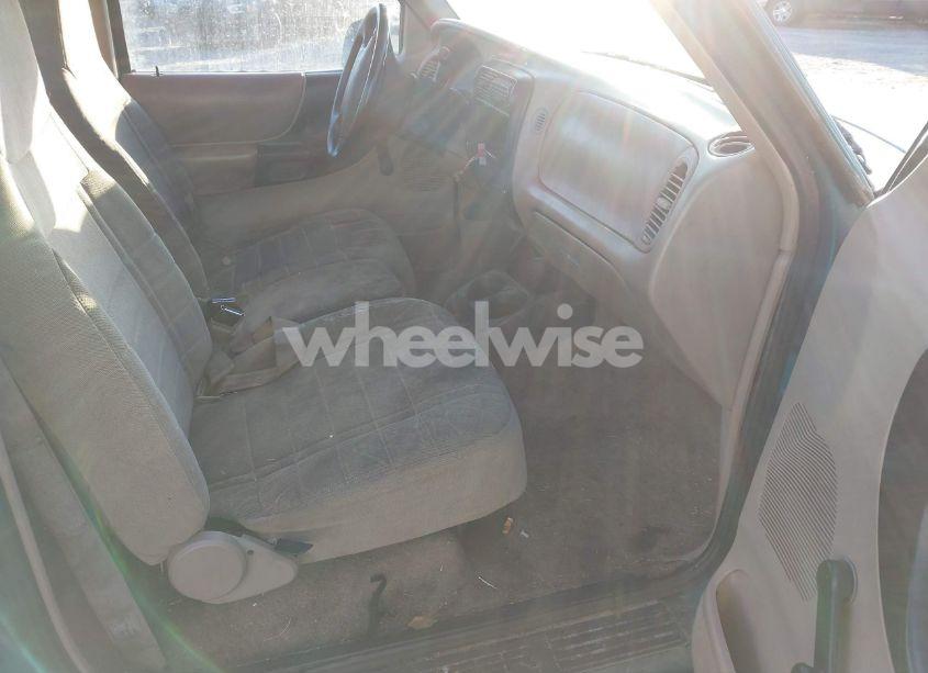 Photo 5 of 1997 Ford Ranger SPLASH/XL/XLT (VIN 1FTCR10X6VUB14171)