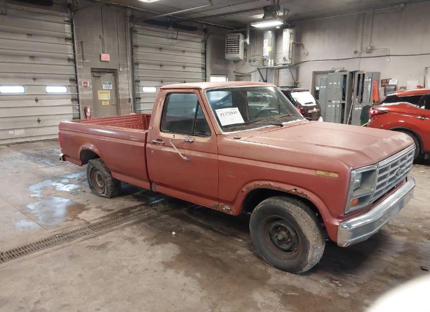 1985 Ford F150 (VIN 1FTDF15F4FPA32565) main photo