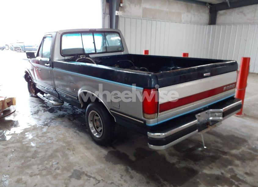 Photo 3 of 1989 Ford F150 (VIN 1FTDF15N8KNA43274)