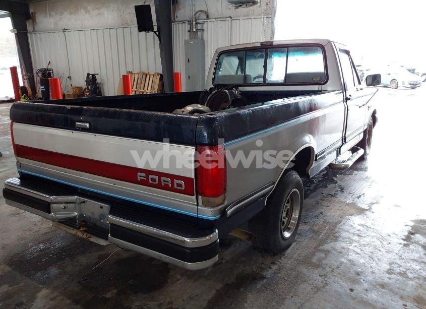Photo 4 of 1989 Ford F150 (VIN 1FTDF15N8KNA43274)