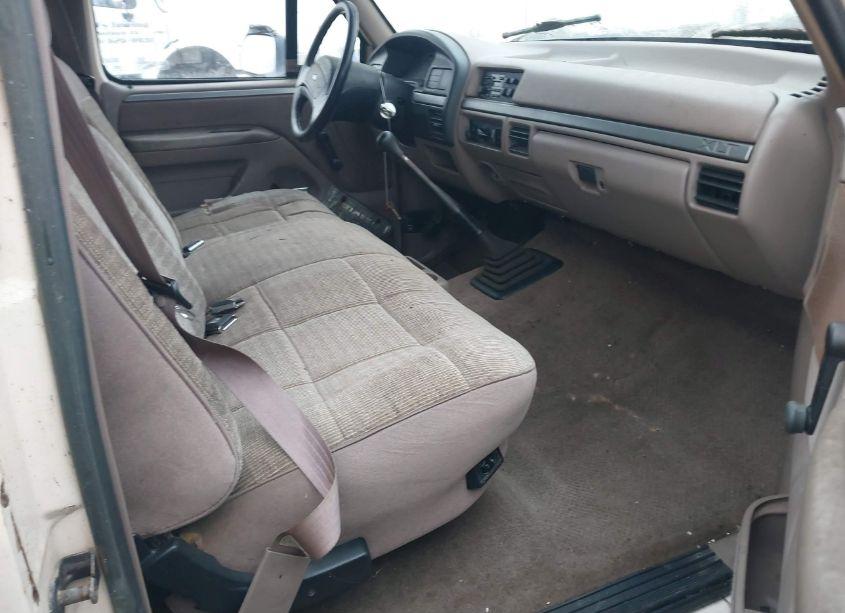 Photo 5 of 1992 Ford F150 (VIN 1FTDF15Y4NLA01744)