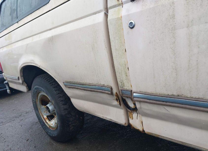 Photo 6 of 1992 Ford F150 (VIN 1FTDF15Y4NLA01744)