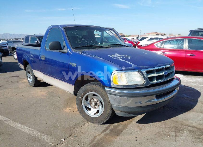 1997 Ford F-150 STANDARD/XL/XLT (VIN 1FTDF1722VKB97679) main photo