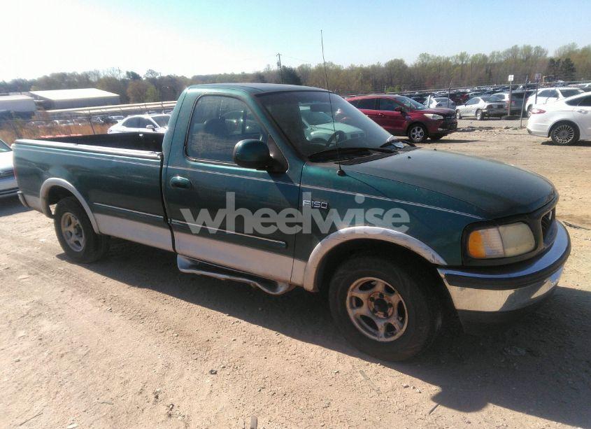 1997 Ford F-150 LARIAT/STANDARD/XL/XLT (VIN 1FTDF1769VNB76555) main photo