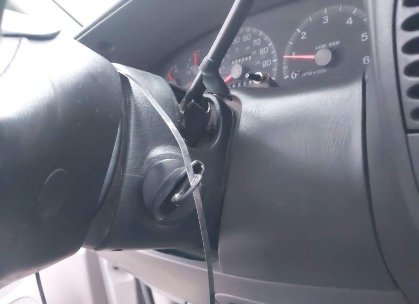 Photo 11 of 1998 Ford F-150 LARIAT/STANDARD/XL/XLT (VIN 1FTDF17W3WNA09626)