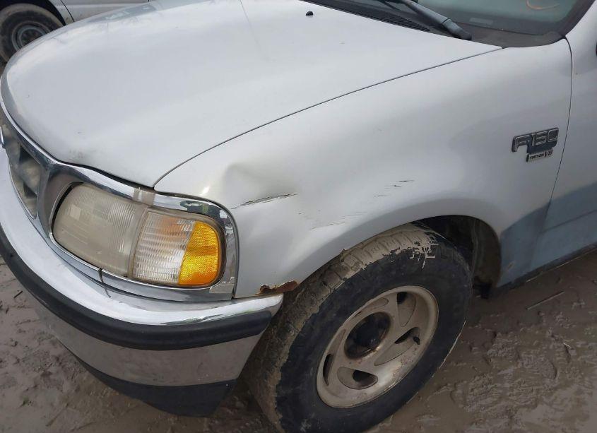 Photo 6 of 1998 Ford F-150 LARIAT/STANDARD/XL/XLT (VIN 1FTDF17W3WNA09626)
