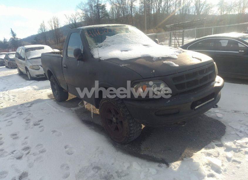 1997 Ford F-150 STANDARD/XL/XLT (VIN 1FTDF1822VNA56608) main photo