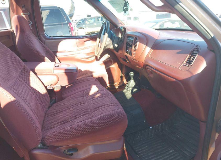 Photo 8 of 1997 Ford F-150 STANDARD/XL/XLT (VIN 1FTDF1827VNA83643)