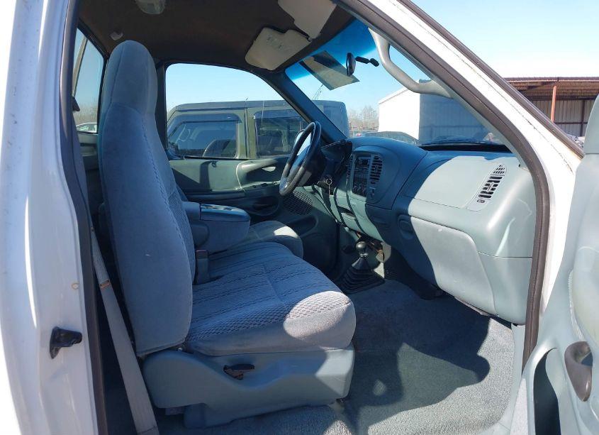 Photo 5 of 1997 Ford F-150 LARIAT/STANDARD/XL/XLT (VIN 1FTDF1861VNA00386)