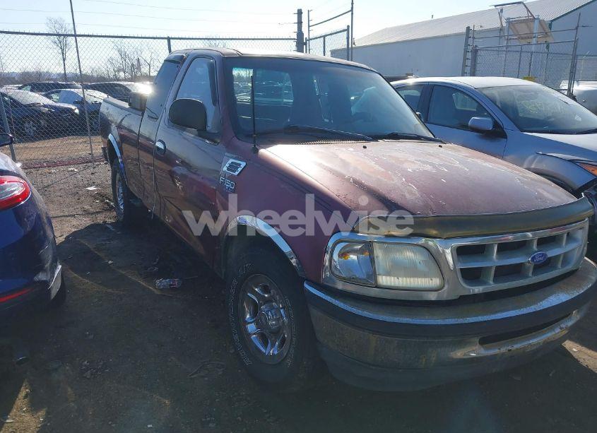 1997 Ford F-150 STANDARD/XL/XLT (VIN 1FTDX1722VNB85740) main photo