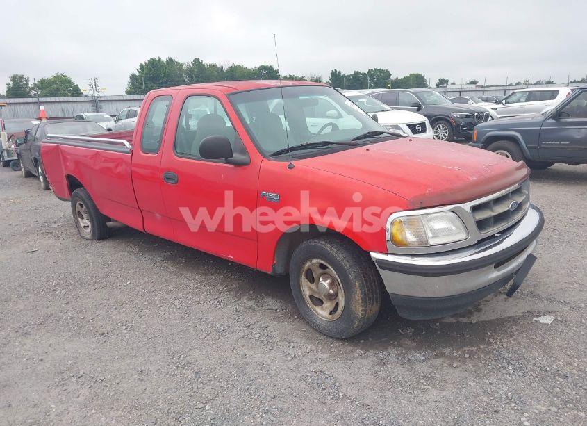 1997 Ford F-150 STANDARD/XL/XLT (VIN 1FTDX1724VKB63174) main photo