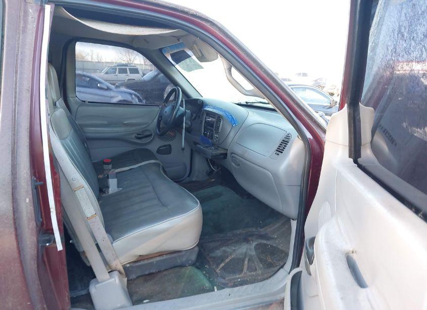 Photo 5 of 1998 Ford F-150 STANDARD/XL/XLT (VIN 1FTDX1728WKA03574)