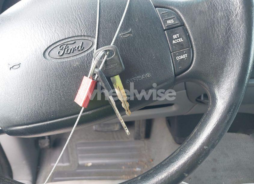 Photo 11 of 1998 Ford F-150 STANDARD/XL/XLT (VIN 1FTDX172XWNA03560)