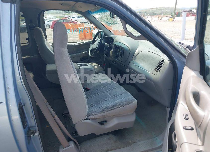 Photo 5 of 1998 Ford F-150 STANDARD/XL/XLT (VIN 1FTDX172XWNA03560)