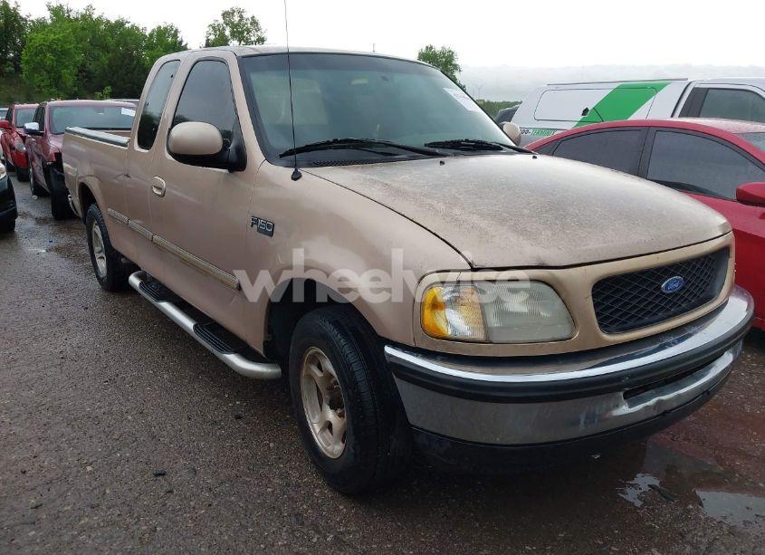1997 Ford F-150 LARIAT/STANDARD/XL/XLT (VIN 1FTDX1760VNA01902) main photo