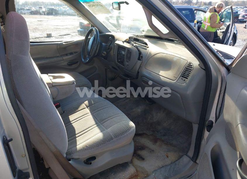 Photo 5 of 1997 Ford F-150 LARIAT/STANDARD/XL/XLT (VIN 1FTDX1762VNA40037)