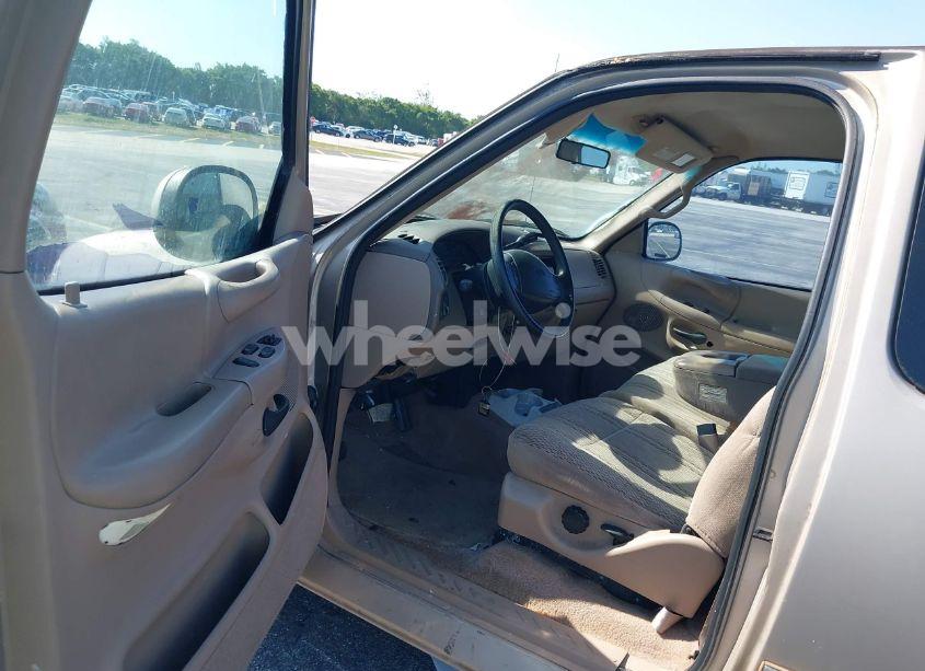 Photo 5 of 1998 Ford F-150 LARIAT/STANDARD/XL/XLT (VIN 1FTDX1764WNA01757)