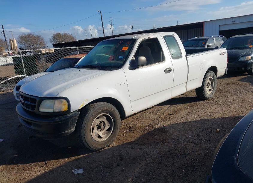 Photo 2 of 1997 Ford F-150 (VIN 1FTDX1765VKA76306)