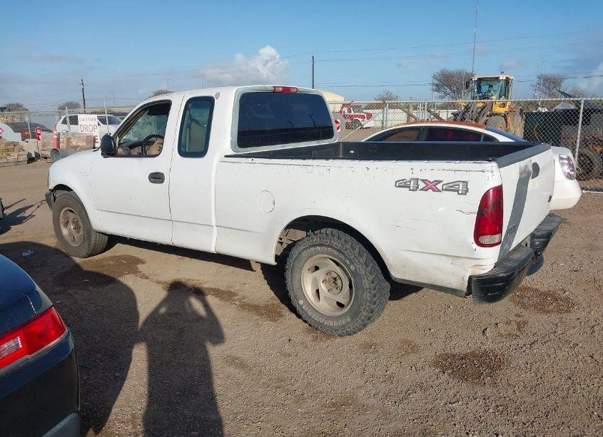 Photo 3 of 1997 Ford F-150 (VIN 1FTDX1765VKA76306)