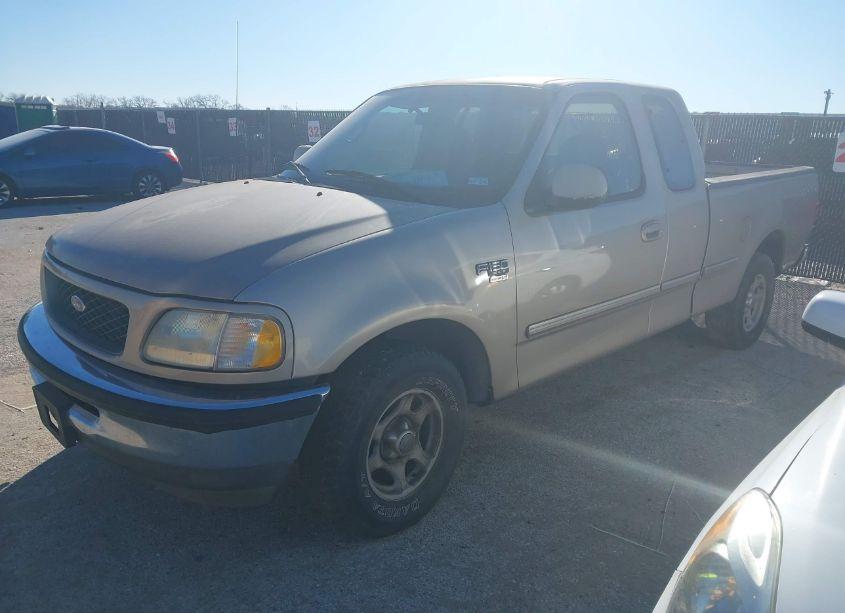 Photo 2 of 1997 Ford F-150 LARIAT/STANDARD/XL/XLT (VIN 1FTDX1767VKD58074)