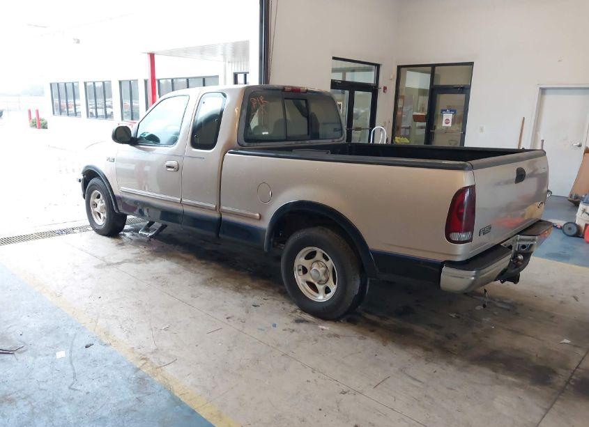 Photo 3 of 1997 Ford F-150 LARIAT/STANDARD/XL/XLT (VIN 1FTDX1767VNB07716)