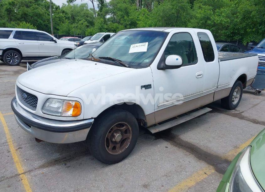 Photo 2 of 1997 Ford F-150 LARIAT/STANDARD/XL/XLT (VIN 1FTDX1768VNC93329)