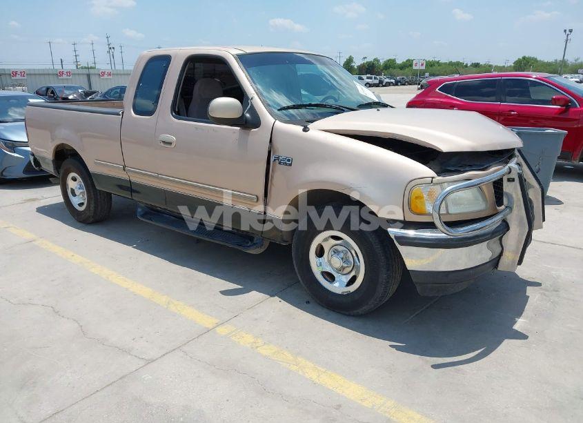 1997 Ford F-150 LARIAT/STANDARD/XL/XLT (VIN 1FTDX1769VNB04591) main photo