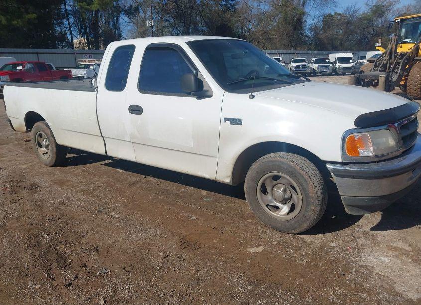1997 Ford F-150 LARIAT/STANDARD/XL/XLT (VIN 1FTDX17W7VKB93188) main photo