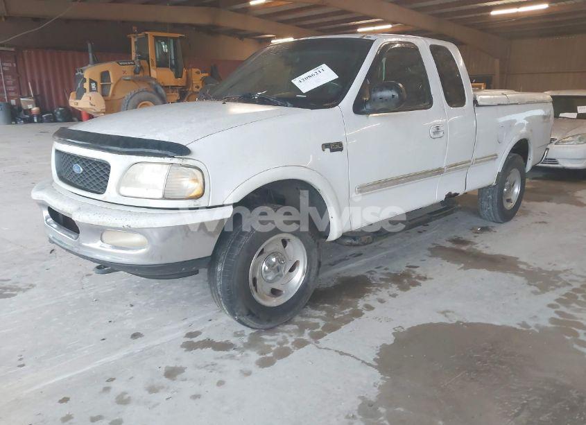 Photo 2 of 1997 Ford F-150 LARIAT/XL/XLT (VIN 1FTDX1861VNA65140)
