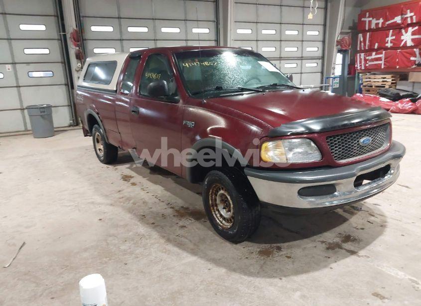 1997 Ford F-150 LARIAT/XL/XLT (VIN 1FTDX1863VKA33467) main photo