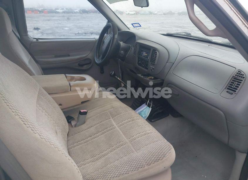 Photo 5 of 1997 Ford F-150 LARIAT/XL/XLT (VIN 1FTDX1863VNB01474)