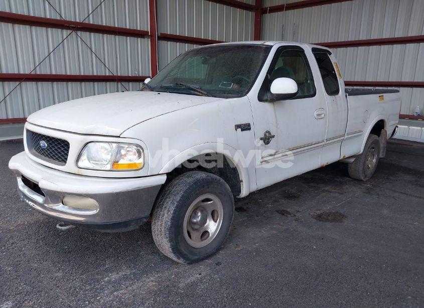 Photo 2 of 1997 Ford F-150 LARIAT/XL/XLT (VIN 1FTDX18W4VNB21720)