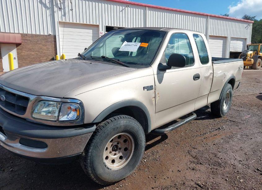 Photo 2 of 1997 Ford F-150 LARIAT/XL/XLT (VIN 1FTDX18W6VNB57439)