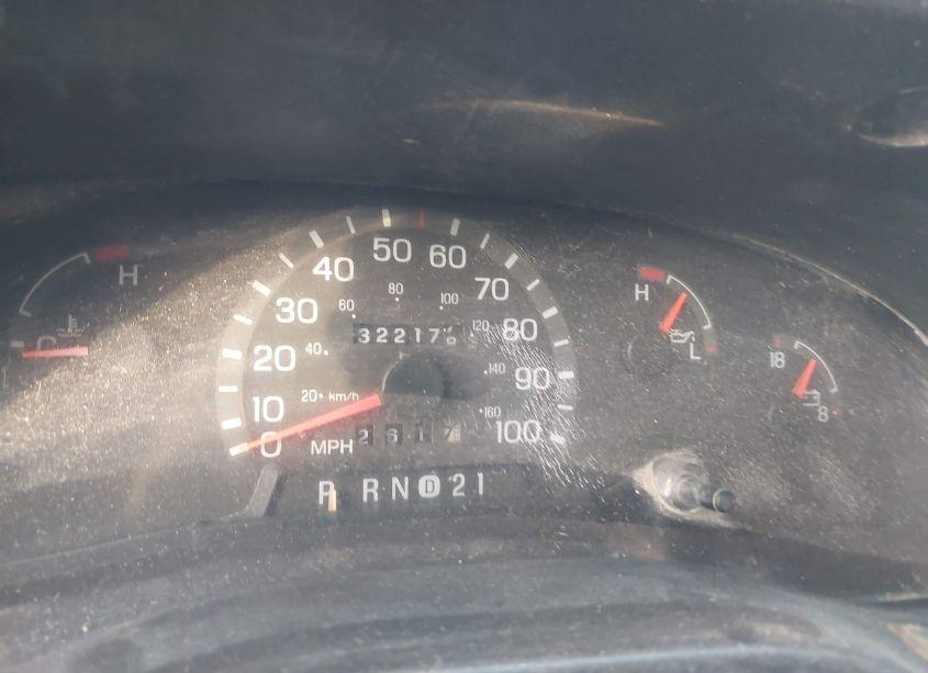 Photo 7 of 1997 Ford E-150 STANDARD (VIN 1FTEE1461VHA24134)