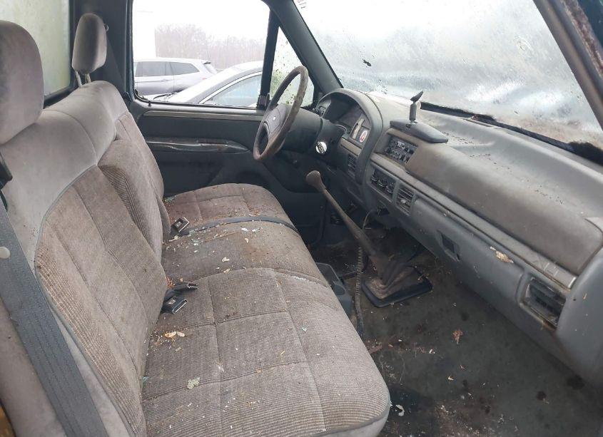 Photo 5 of 1992 Ford F150 (VIN 1FTEF14Y3NNA41520)