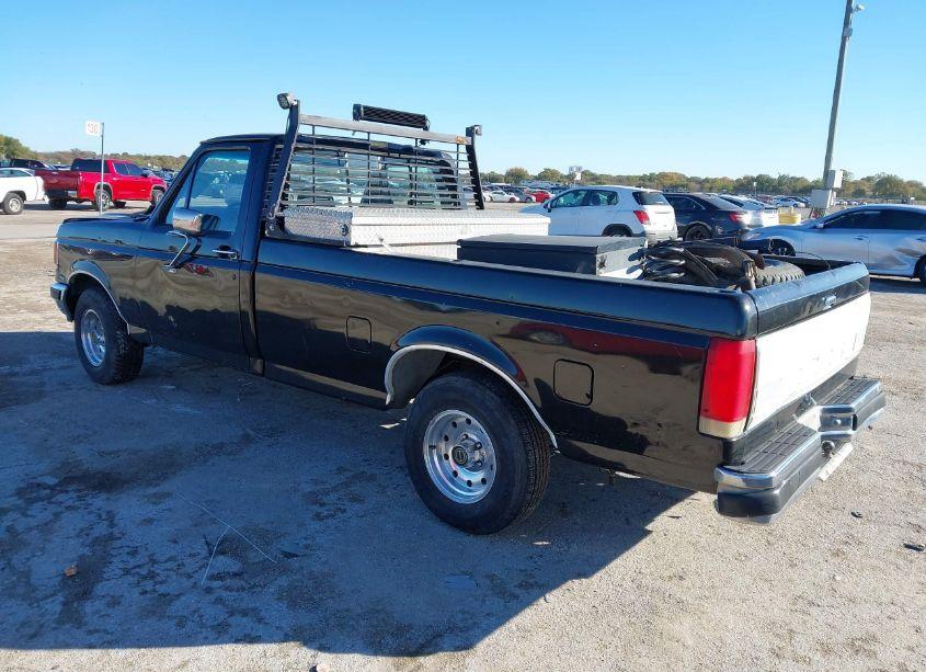 Photo 3 of 1988 Ford F150 (VIN 1FTEF15H1JPB62799)