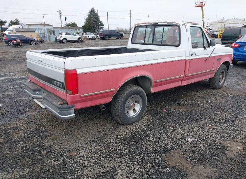 Photo 4 of 1992 Ford F150 (VIN 1FTEF15H6NPA20759)