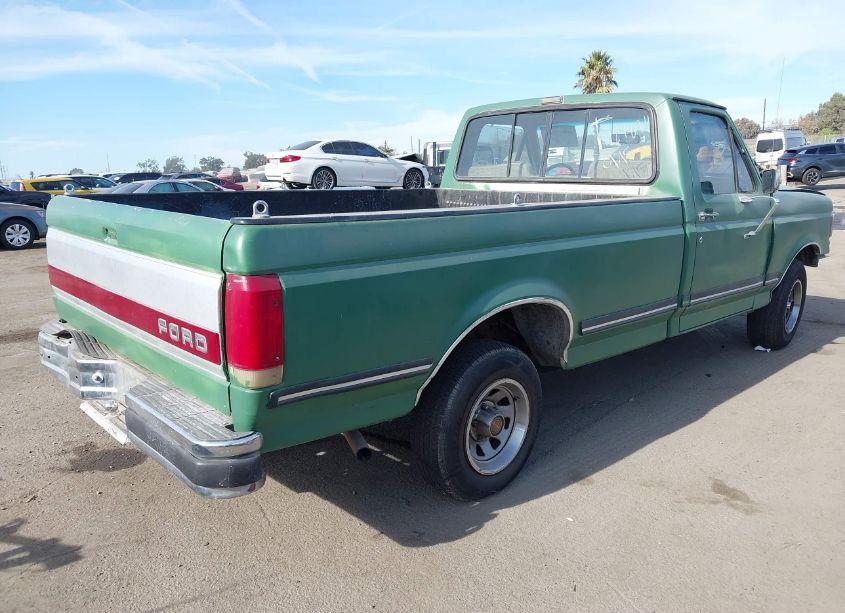 Photo 4 of 1988 Ford F150 (VIN 1FTEF15N2JLA82764)