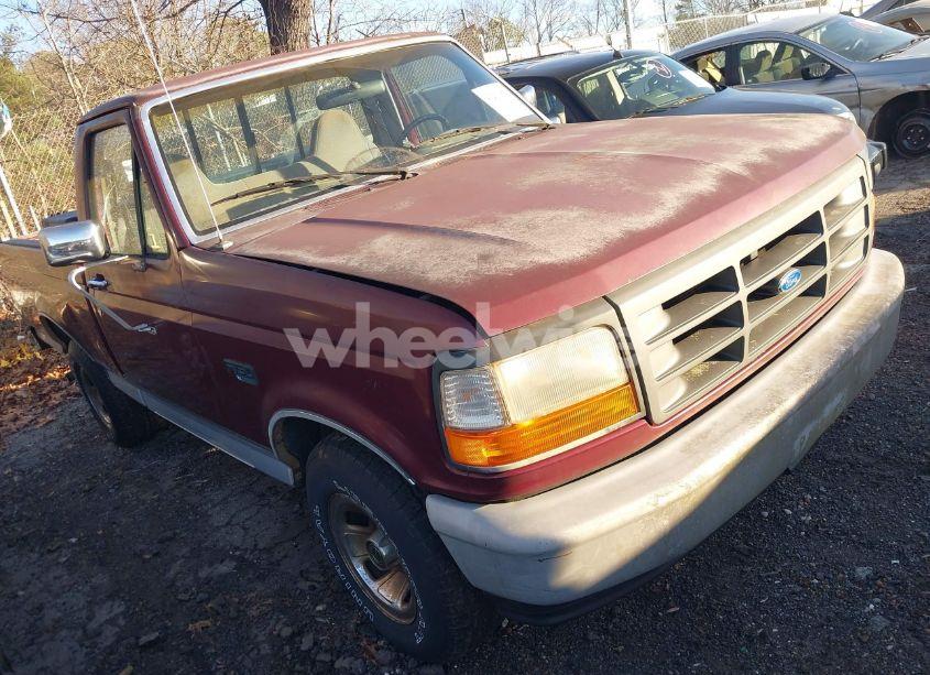 1996 Ford F150 (VIN 1FTEF15N4TLA88388) main photo